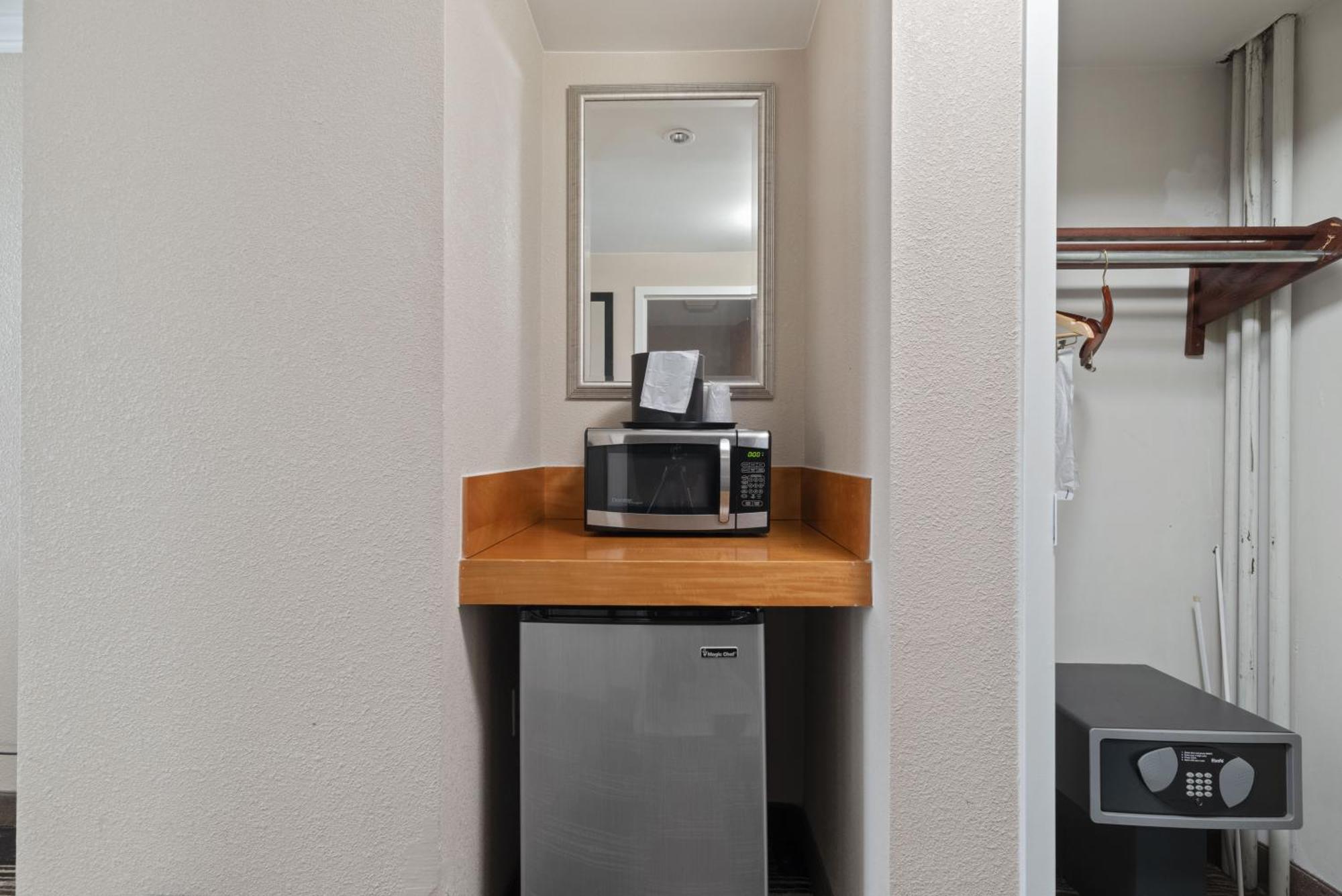 Hotel Executive Suites Carteret Extérieur photo
