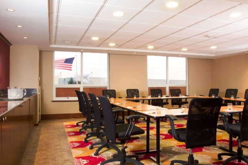 Hotel Executive Suites Carteret Restaurant photo